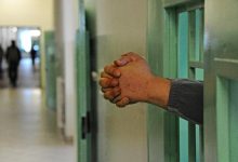 Benevento, detenuto tenta suicidio in carcere